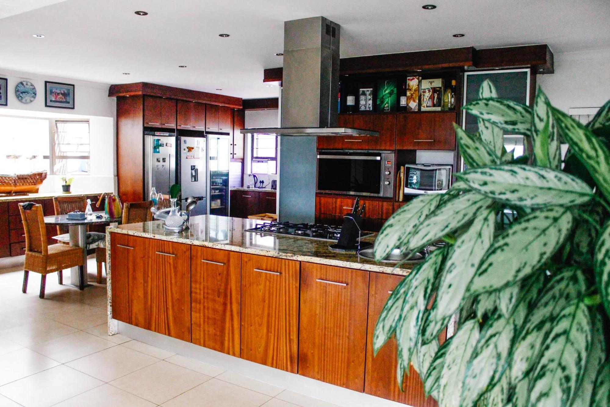 La Dolce Vita Umhlanga Guesthouse เดอร์บัน ภายนอก รูปภาพ