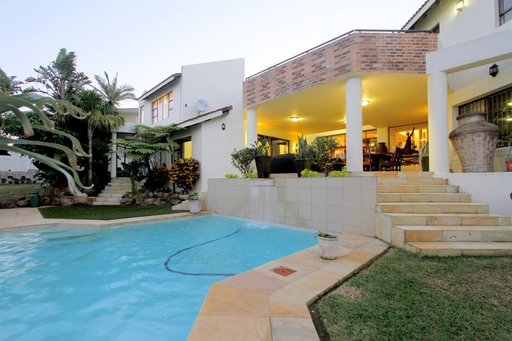 La Dolce Vita Umhlanga Guesthouse เดอร์บัน ภายนอก รูปภาพ